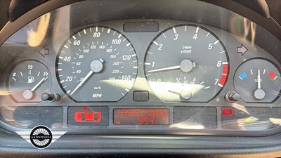 Lot 262 - 2003 BMW 320CI