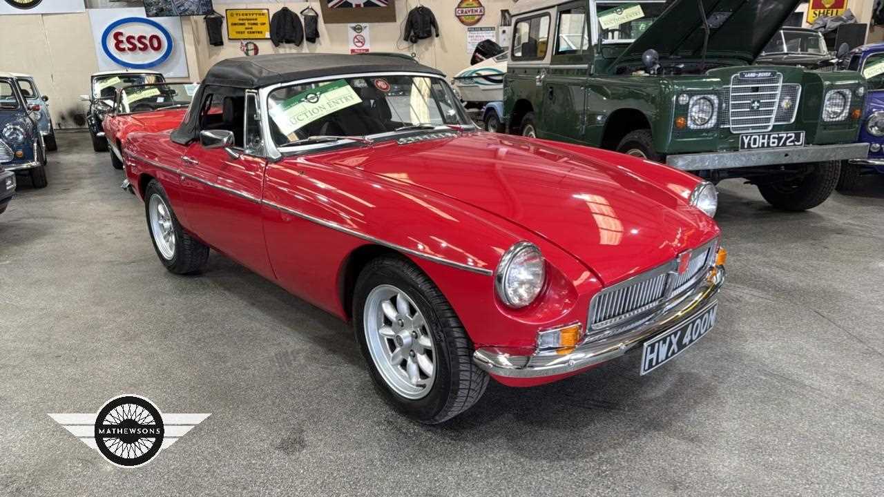 Lot 210 - 1975 MG B