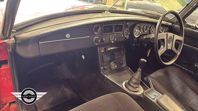 Lot 210 - 1975 MG B