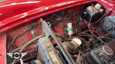 Lot 210 - 1975 MG B