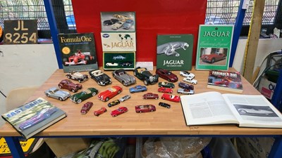 Lot 853 - JAGUAR MODELS & BOOKS