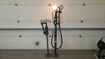 Lot 95 - VINTAGE STYLE PETROL PUMP & OIL PUMP