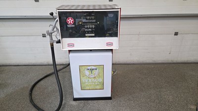 Lot 19 - TEXACO PETROL PUMP