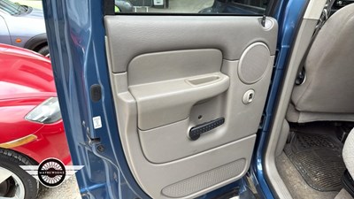 Lot 182 - 2004 DODGE (USA)