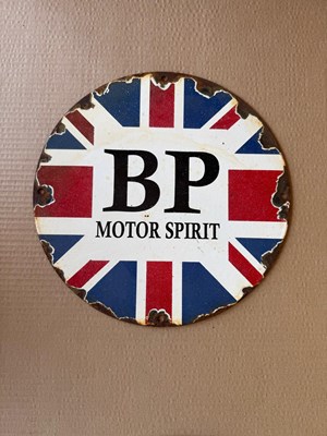 Lot 31 - BP MOTOR SPIRIT ENAMEL SIGN 12" DIA