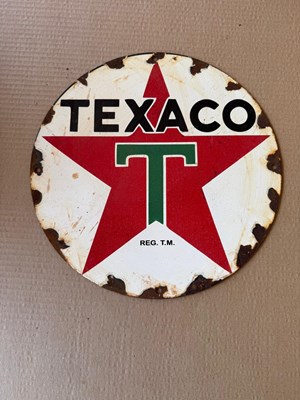Lot 51 - TEXACO ENAMEL SIGN 12" DIA