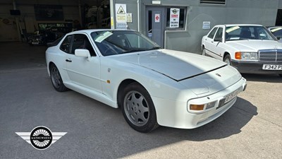 Lot 836 - 1988 PORSCHE 944