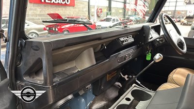 Lot 261 - 1992 LAND ROVER 110 DEFENDER TURBO DIESEL