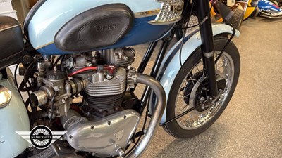 Lot 110 - 1960 TRIUMPH