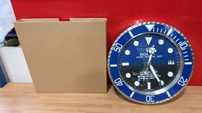 Lot 359 - SEA DWELLER STYLE ROLEX WALL CLOCK WITH DATE WHEEL FUNCTION