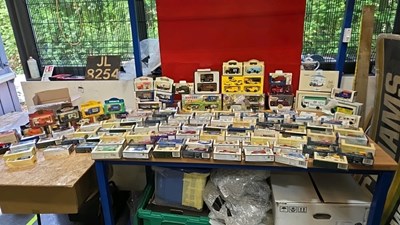 Lot 687 - COLLECTION OF DIE CAST MODEL VANS