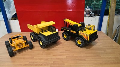 Lot 715 - 3 X TONKA TOYS JEEP, TRUCK & BREAKDOWN TRUCK