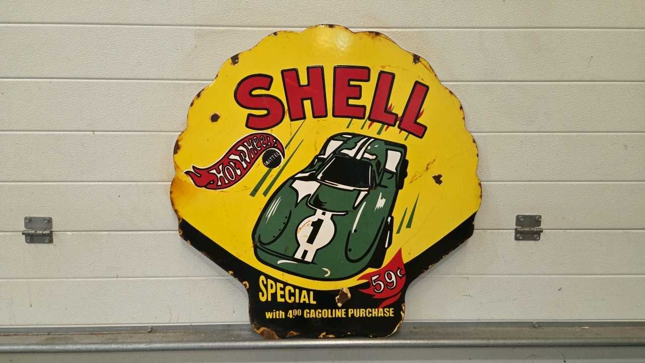 Lot 61 - SHELL HOTWHEELS ENAMEL SIGN 30" DIA