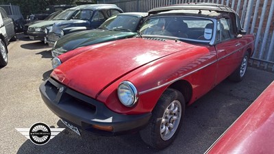 Lot 813 - 1976 MG B