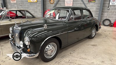 Lot 762 - 1955 MG MAGNETTE