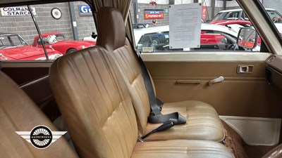 Lot 40 - 1980 TOYOTA HI-ACE