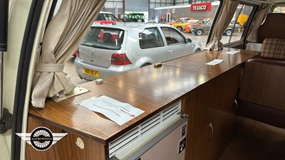 Lot 40 - 1980 TOYOTA HI-ACE
