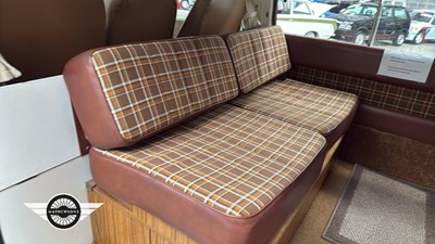 Lot 40 - 1980 TOYOTA HI-ACE