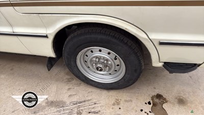 Lot 40 - 1980 TOYOTA HI-ACE