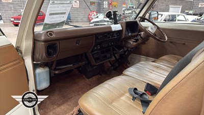 Lot 40 - 1980 TOYOTA HI-ACE