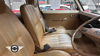 Lot 40 - 1980 TOYOTA HI-ACE