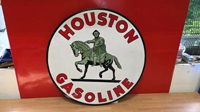 Lot 83 - HOUSTON GASOLINE WOODEN HAND PAINTED SIGN 23" DIA