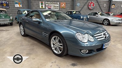 Lot 376 - 2006 MERCEDES SL500 AUTO