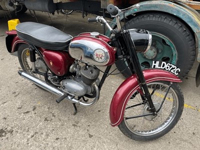 Lot 319 - 1965 BSA D7
