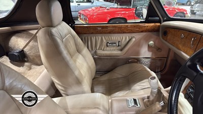 Lot 892 - 1995 ROVER RV8