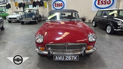 Lot 200 - 1971 MG B