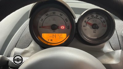 Lot 785 - 2004 SMART ROADSTER 80 AUTO(RHD)