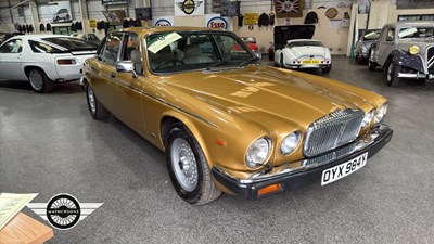 Lot 77 - 1983 DAIMLER DOUBLE SIX HE AUTO