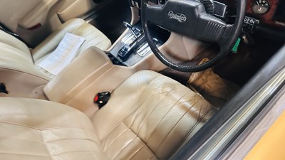 Lot 77 - 1983 DAIMLER DOUBLE SIX HE AUTO