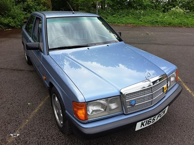 Lot 67 - 1992 MERCEDES 190E AUTO
