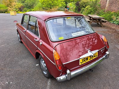 Lot 42 - 1973 WOLSELEY 1300
