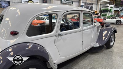 Lot 768 - 1953 CITROEN TRACTION AVANT FAMILIALE