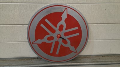 Lot 472 - YAMAHA TUNING FORK CLOCK 15" DIA