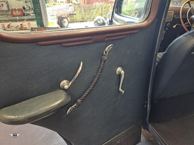 Lot 80 - 1951 FORD V8 PILOT
