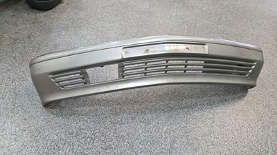Lot 549 - MERCEDES SEL 500 FRONT BUMPER