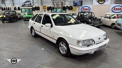 Lot 382 - 1992 FORD SIERRA GLS I