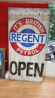 Lot 765 - 1 X REPRODUCTION SIGNS & FRAMED PICTURE