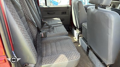 Lot 650 - 1995 LAND ROVER 110 DEFENDER COUNTY SWTDI
