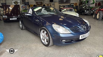 Lot 332 - 2004 MERCEDES SLK 350 AUTO