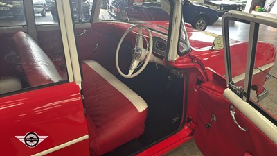 Lot 628 - 1961 VAUXHALL VICTOR DELUXE