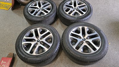 Lot 533 - 4 GENUINE LAND ROVER DEFENDER ALLOY WHEELS + TYRES BRAND NEW