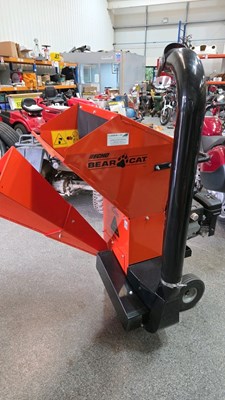 Lot 27 - ECHO BEAR SC3265 PETROL WOOD CHIPPER