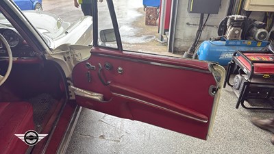 Lot 732 - 1965 MERCEDES