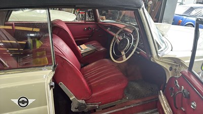 Lot 732 - 1965 MERCEDES