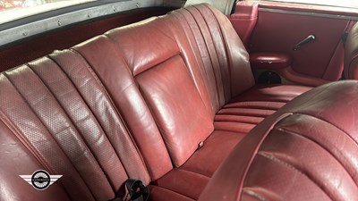 Lot 732 - 1965 MERCEDES