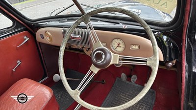 Lot 49 - 1954 MORRIS MINOR